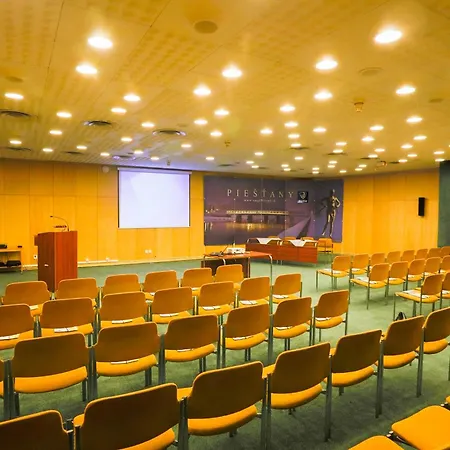 Hotel Ensana Splendid Piest'any