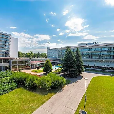 Szálloda Ensana Splendid Pöstyén